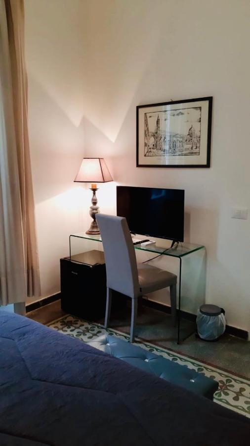 B&B Charme Centre-Ville Artistic & Literary Rooms Palermo Ngoại thất bức ảnh